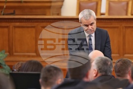 Парламент - извънредно заседание