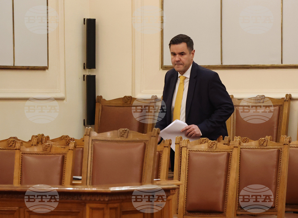 Economy Minister Stoyanov Comments on Weapons Export