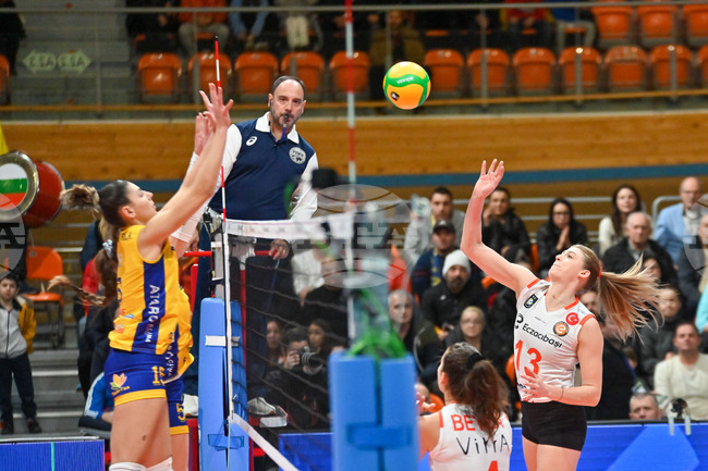 Пловдив - волейбол - жени - Марица (Пловдив) - Еджзаджъбашъ Дайнавит (Истанбул)