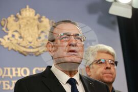 Депутати нечленуващи в политическа група - пресконференция - Джевдет Чакъров