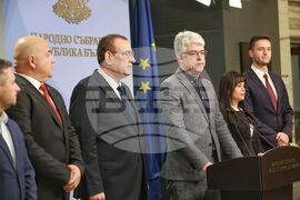 Депутати нечленуващи в политическа група - пресконференция