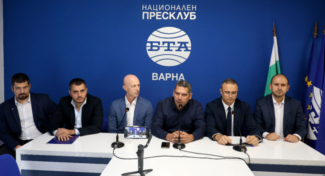 Пресконференция на партия "Възраждане" във Варна