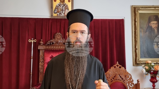 Няма да правим компромис с вярата, догматите и правилата на Светата Църква, казва Сливенският митрополит по повод низвержение на свещеник