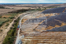 Село Черни връх - фотоволтаична централа - изграждане