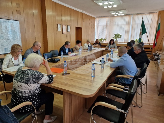 Разград - консултации - комисии