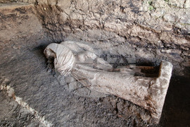 Петрич - Хераклея Синтика - мраморна статуя