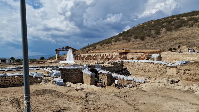 Rescue Excavations at Heraclea Sintica Add Untouched Grave to New Finds
