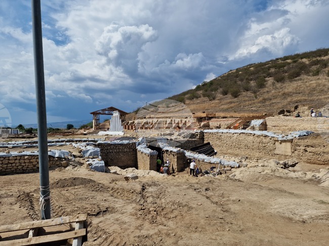 Rescue Excavations at Heraclea Sintica Add Untouched Grave to New Finds