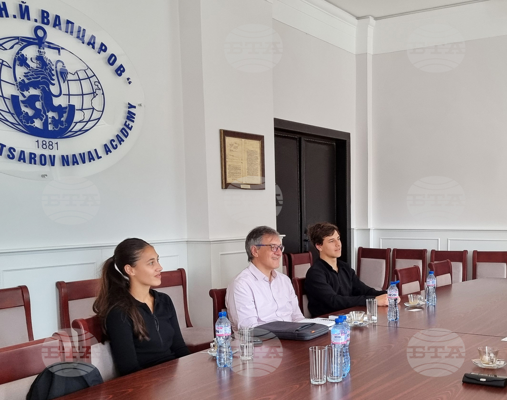 Варна - ВВМУ - почетен консул на България в Уругвай Игор Светогорски - посещение