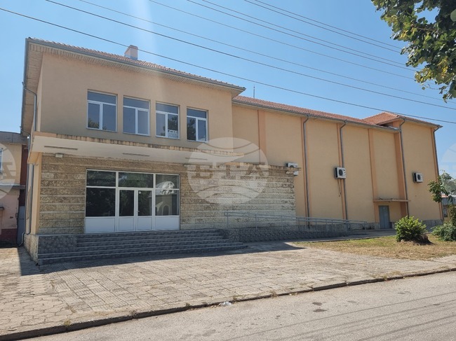 Читалището в Долна Митрополия организира общински конкурс за детска рисунка, посветен на пролетта