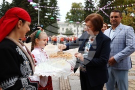 Троян - Български фестивал на сливата