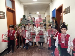 Коледарчета от детска градина „Слънце“ гостуваха на Окръжна и Районна прокуратура - гр. Плевен