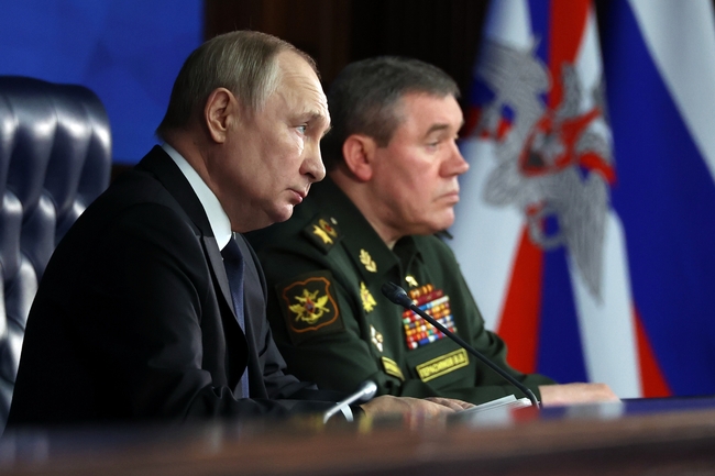 Украинското военно разузнаване: Путин е наредил на Герасимов да превземе Донбас до март