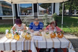 Село Орешак - Български фестивал на сливата