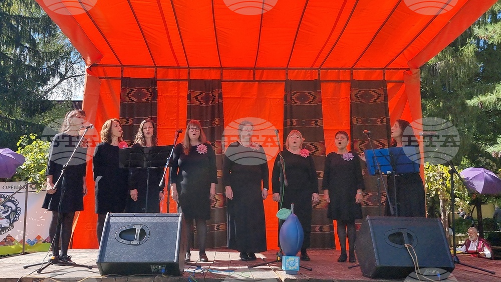 Село Орешак - Български фестивал на сливата