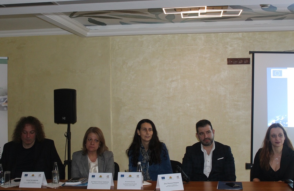 Министерство на здравеопазването: Доц. Момчил Мавров: В изпълнение на големия инвестиционен проект за модернизация на спешната помощ предстои сключване на договори за СМР на 76 обекта и преобявяването на поръчки за други 56 обекта