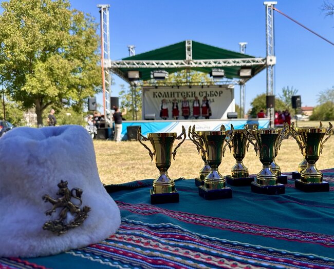 Община Русе: Автентичен фолклор, традиции и ритуали оживяха на Комитския събор в Червена вода