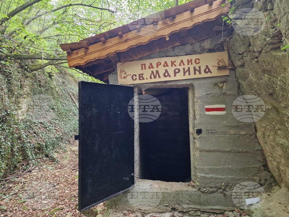 Аязмо и параклис привличат миряни в разградското село Пороище