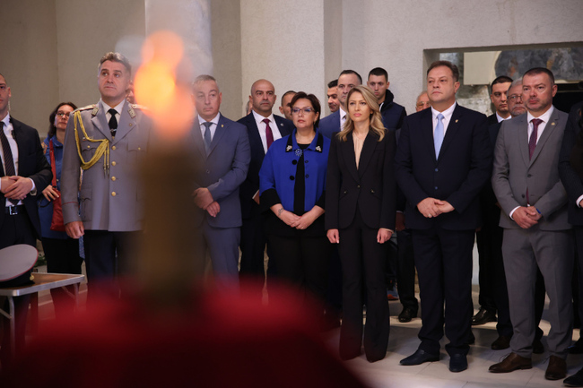 Председателят на парламента Рая Назарян присъства на празничната литургия в църквата „Св. 40 мъченици“ по повод честването на Независимостта на България във Велико Търново