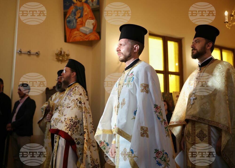 Средец - Сливенски митрополит Арсений - храм - освещаване