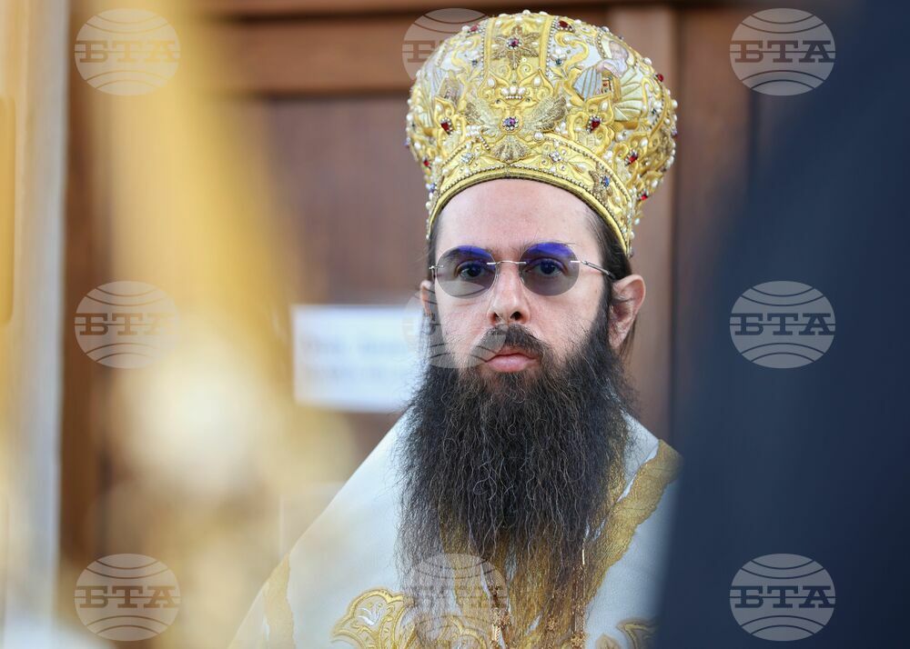 Средец - Сливенски митрополит Арсений - храм - освещаване