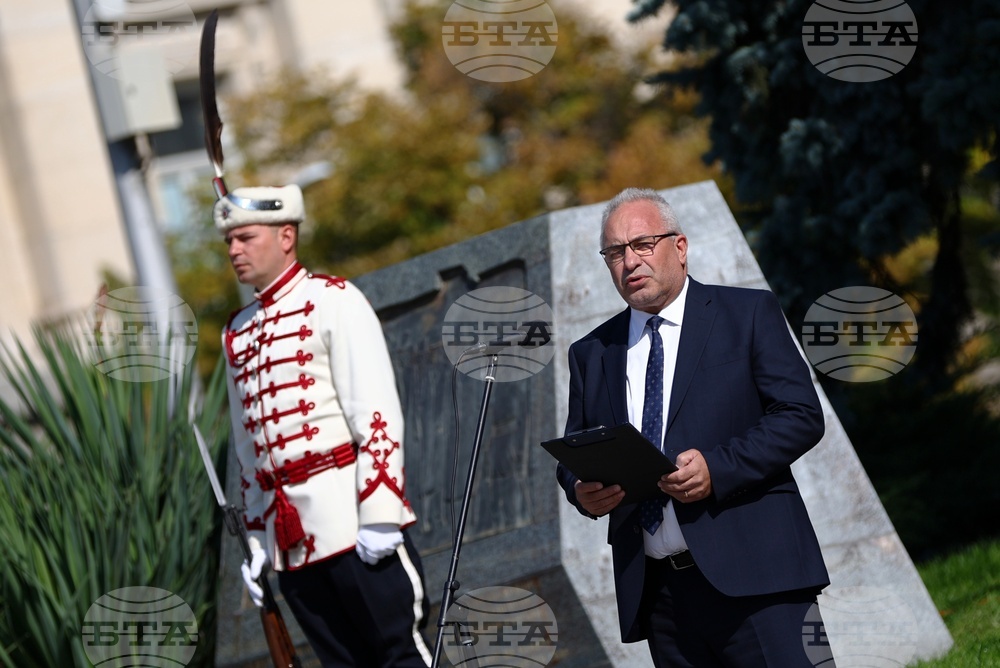Ден на независимостта на България - паметник