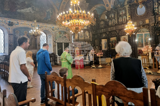 Стара Загора - неделна служба - храм „Св. Богородица“