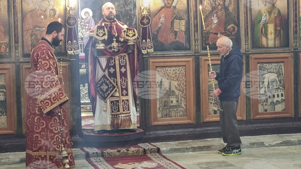 Ако се привържем единствено към земното и помислим, че сами можем да постигнем всичко, ще претърпим горчиво разочарование, каза отец Запрян Шиков