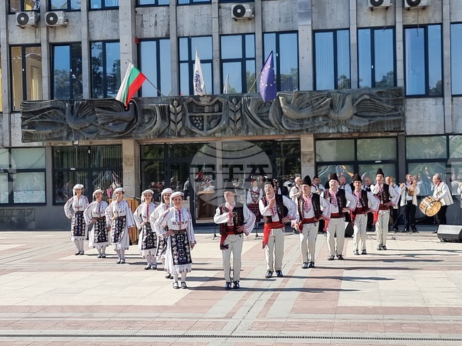 Видинският ансамбъл „Дунав“ подготвя иновативен спектакъл по проект за нематериално културно наследство