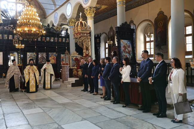 Благодарствен молебен по случай 116 години от обявяването на Независимостта на България беше отслужен в пловдивския храм “Света Неделя”