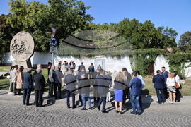 Пловдив - Полагане на венци и цветя