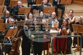 Софийска филхармония - нов сезон - концерт - Аугустин Хаделих - Готие Капюсон