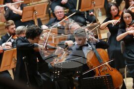 Софийска филхармония - нов сезон - концерт - Аугустин Хаделих - Готие Капюсон