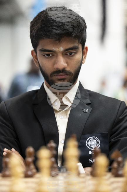 Индиецът Гукеш Домараджу изравни резултата в мача за световната титла по шахмат 