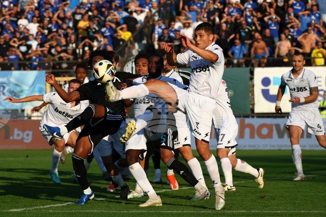 Футбол - Славия - Левски