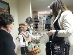 Снимка: Общински съвет - Плевен - С коледарски поздрав започна последното за годината заседание на Общински съвет - Плевен