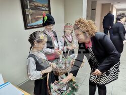 Снимка: Общински съвет - Плевен - С коледарски поздрав започна последното за годината заседание на Общински съвет - Плевен