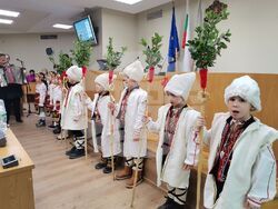 Снимка: Общински съвет - Плевен - С коледарски поздрав започна последното за годината заседание на Общински съвет - Плевен