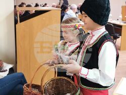 Снимка: Общински съвет - Плевен - С коледарски поздрав започна последното за годината заседание на Общински съвет - Плевен