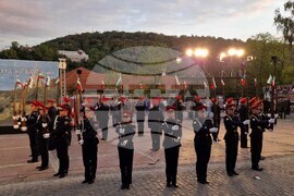 Велико Търново - Ден на Независимостта на България - заря-проверка