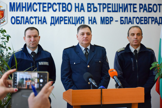 Допълнителни полицейски екипи ще следят за безопасността на пътищата и реда в населените места в Благоевградско по време на предстоящите празници