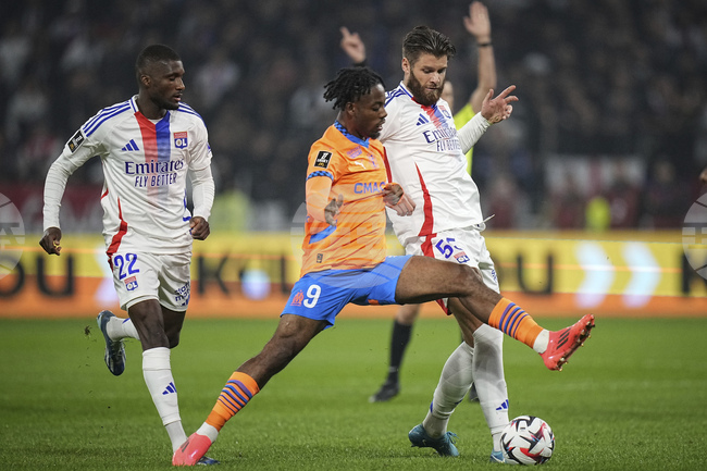 Айнтрахт Франкфурт се разбра с Олимпик Марсилия за трансфер на нападателя Ели Ваи