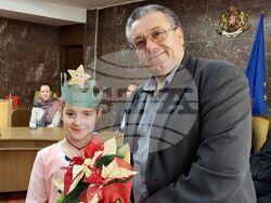 Снимка: Областна администрация - Ловеч - концерт