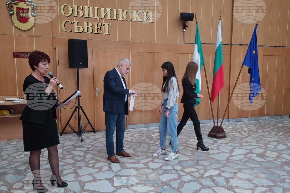 Разград - талантливи деца - стипендии