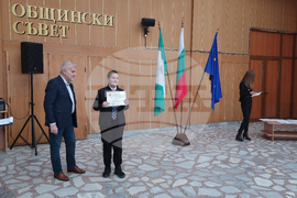 Разград - талантливи деца - стипендии