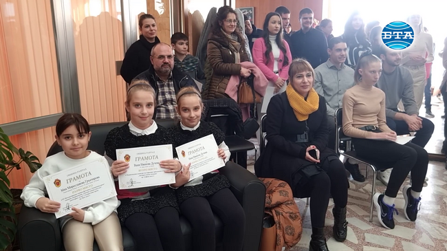 Талантливи деца в Разград получиха признание за постиженията си през годината