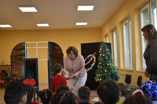 Кметът на Ловеч бе гост на Детска градина „Люляче“ в Гозница