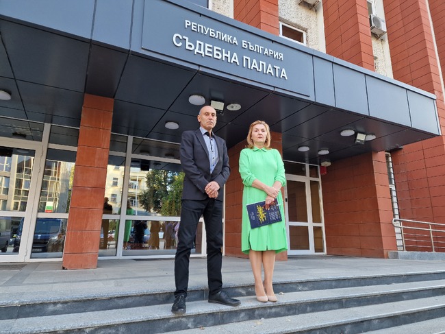 Обвинение за причиняване на смърт очаква 17 – годишен младеж от Перник, съобщи говорителят на Областната прокуратура в Перник Албена Стоилова