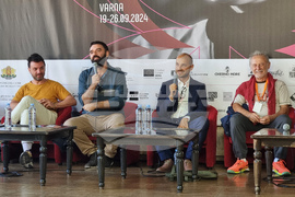 Варна - фестивал „Златна роза“ - „Триумф“ - премиера