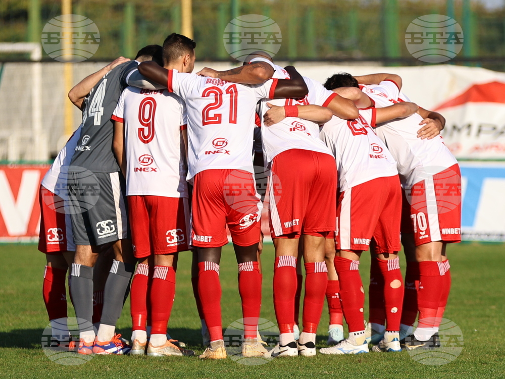 Ботев (Враца) вкара пет гола във вратата на Беласица в контрола